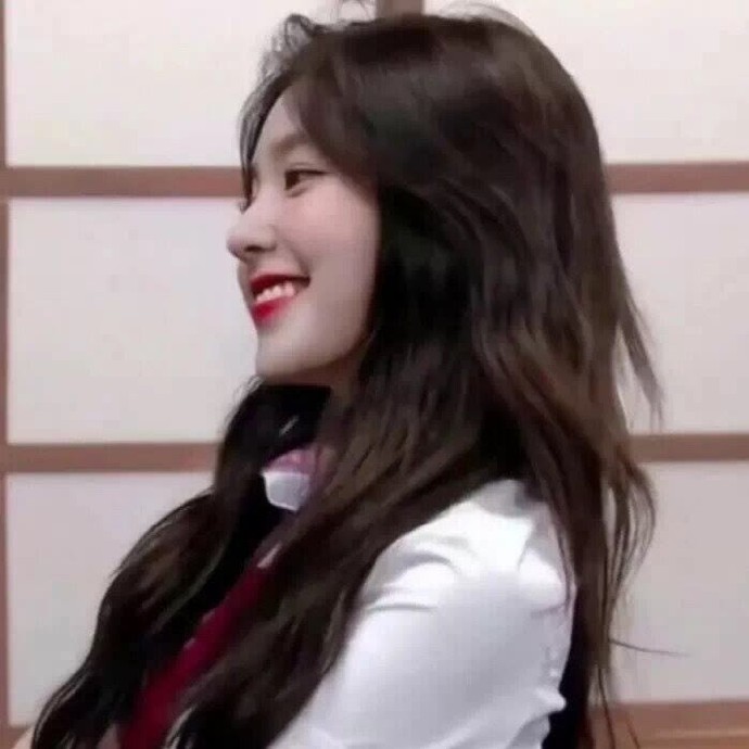 高颜值阳光女生微信头像