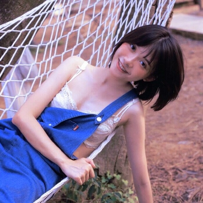 让人心动的一组女生微信头像