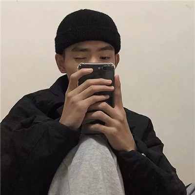 文艺而又简约的男生微信头像