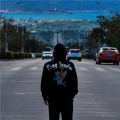 超级优质的氛围感十足的背影男头