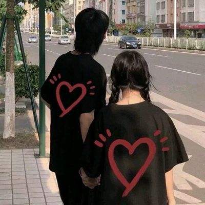 不露脸的低调情侣微信头像