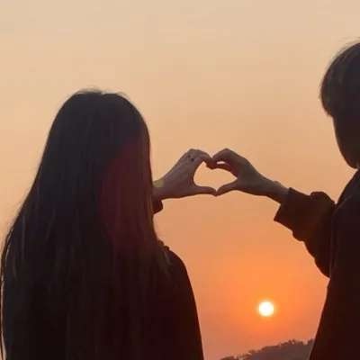 小众不明显的真人情侣微信头像