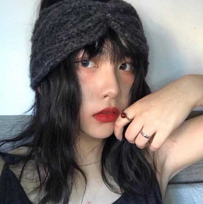 阳光青春的女孩微信头像