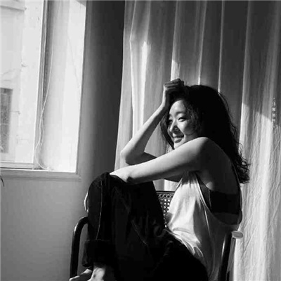 娇憨少女金高银头像