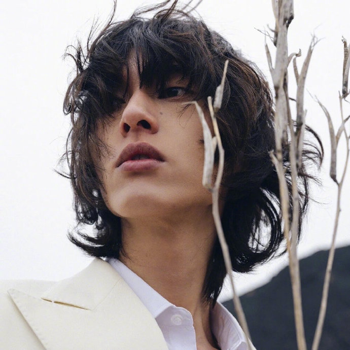 复古不羁的男生微信头像