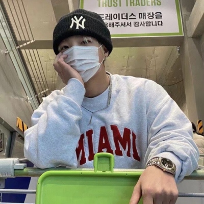 高颜值帅气气质男生微信头像