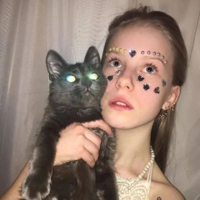 超级酷的又很霸气的欧美女神头像