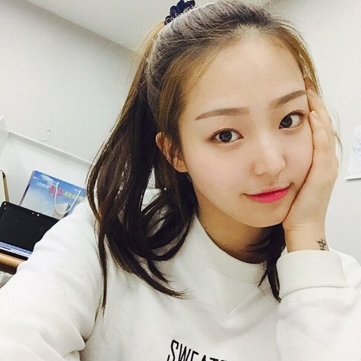 非主流美女时尚个性图片