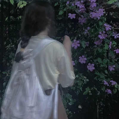 抑郁伤感的微信女生头像