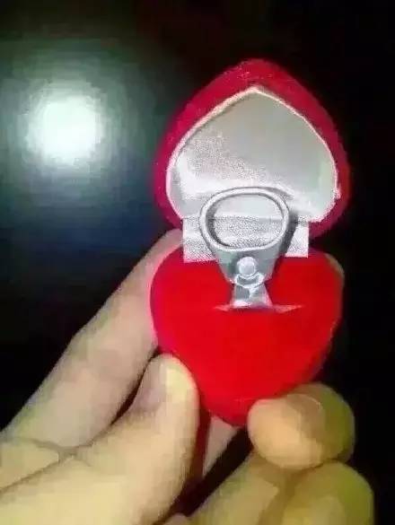 戒指的沙雕搞笑恶搞微信表情包