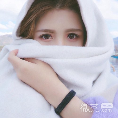 有个性的大眼美女图片