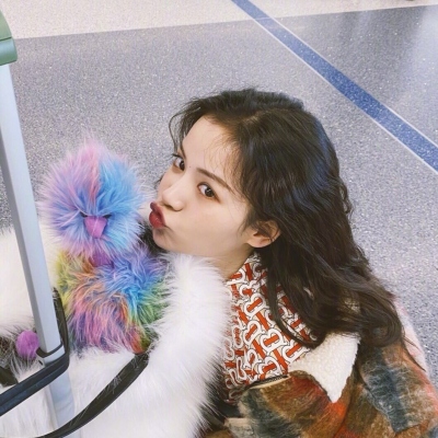 夏季清纯好看女生微信头像