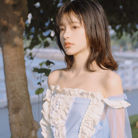 夏季清纯好看的气质美女图片