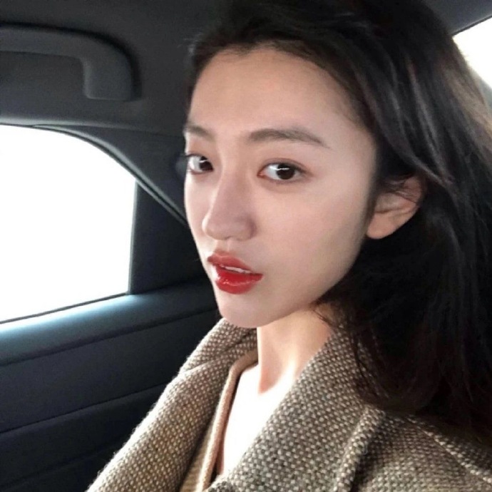 精致超美的女神复古微信头像