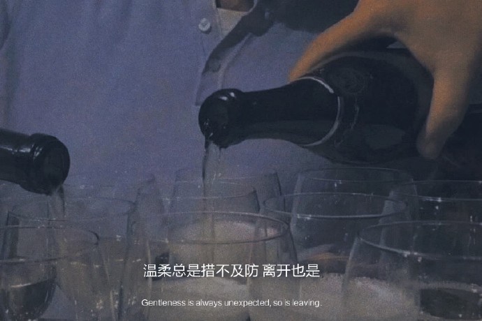 蓝色忧郁微信聊天背景图