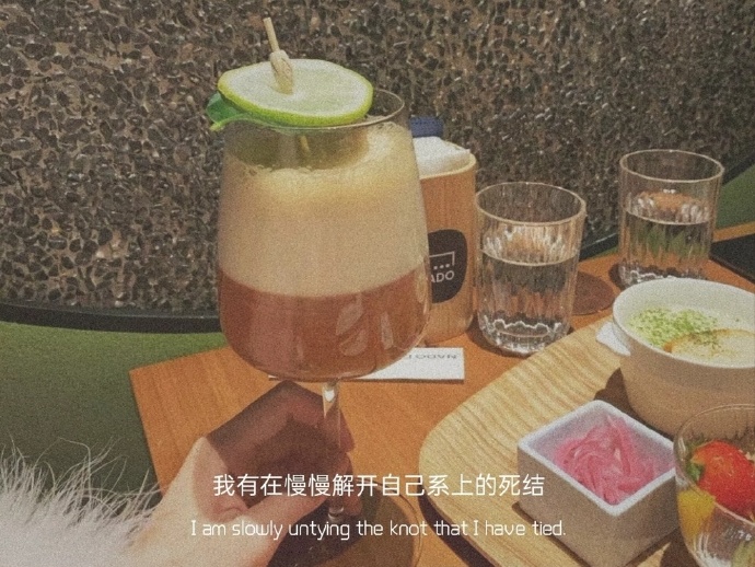 超拽高冷文字唯美朋友圈配图