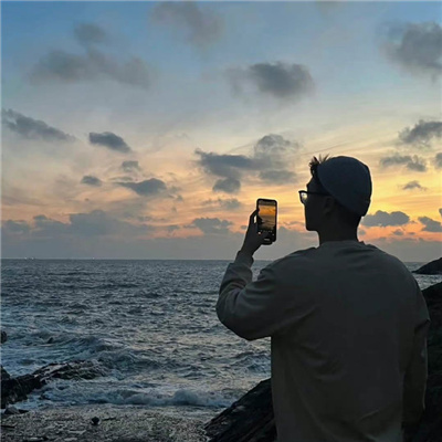 超级优质的氛围感十足的背影男头