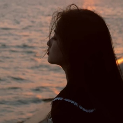 痛到心碎的难受的意境个性微信头像