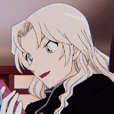 名侦探柯南酷酷的摩姐微信头像