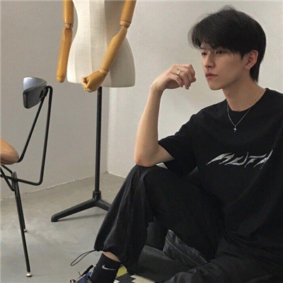 绝绝子干净的男头