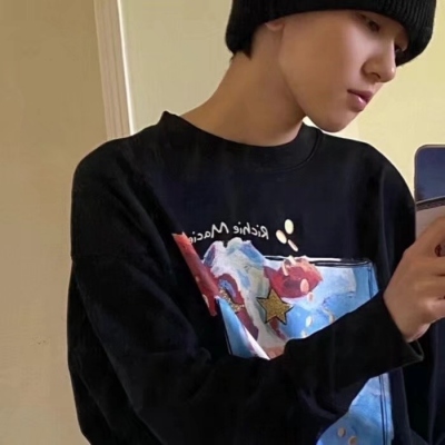 高冷的帅气男生微信头像