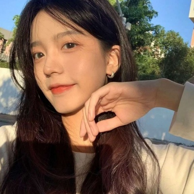 高冷又不失可爱的女生微信头像