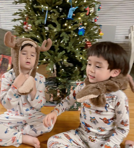 圣诞节本特利可爱微信头像