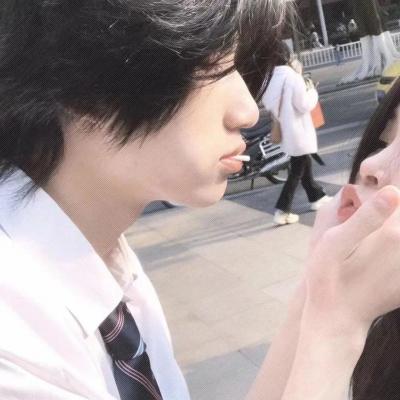 超甜超宠溺情侣头像