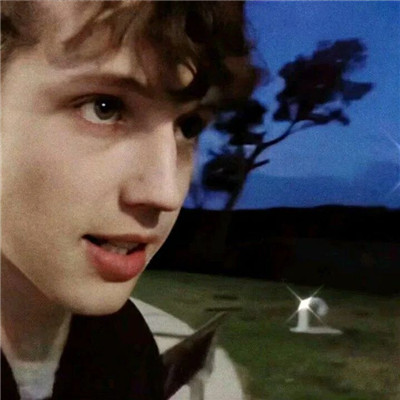 欧美霸气超拽冷酷男生微信头像