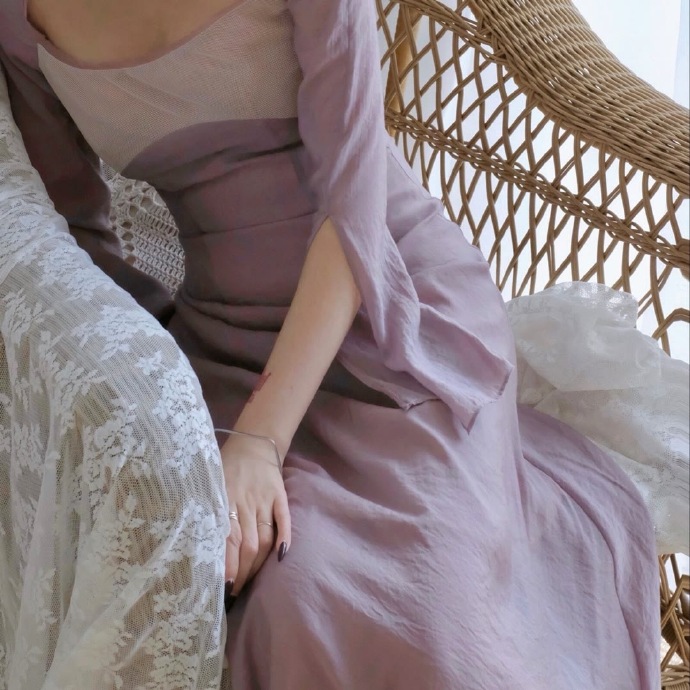 不漏脸的个性可爱女生微信头像