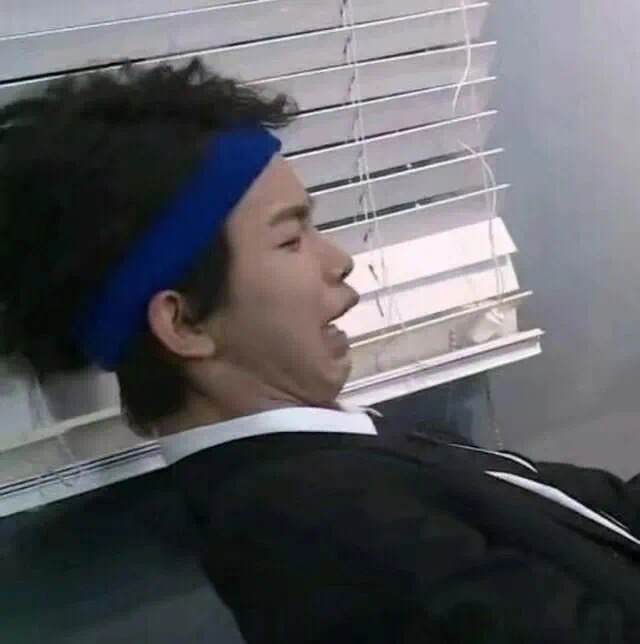 彰显家庭地位的沙雕情侣头像