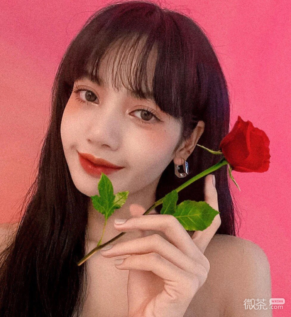 火辣且甜lisa微信头像