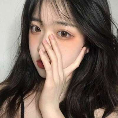 很自然可爱小清新女生微信头像