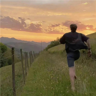 可可爱爱的男头萌萌憨憨的