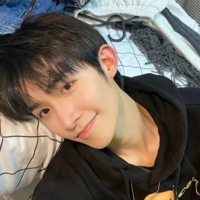 痞帅的男头很精致又很耐看