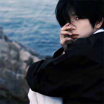 男头成熟又很唯美最新版