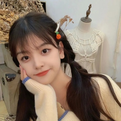 可爱呆萌美女微信头像