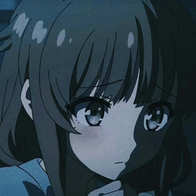 唯美二次元温柔女孩微信头像