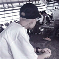 超酷的时尚男生微信头像