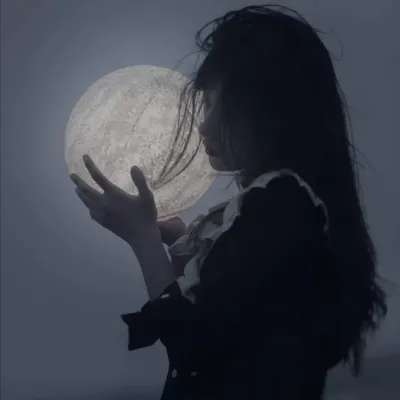 深色系让人抑郁伤感的微信头像