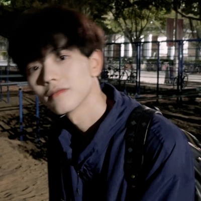 潮流气质阳光真人男生头像