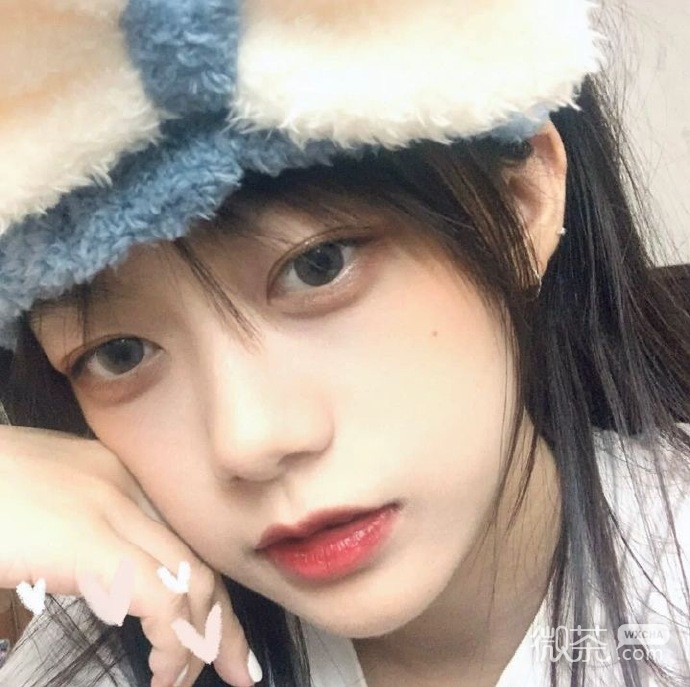 有点高冷帅气的女生微信头像
