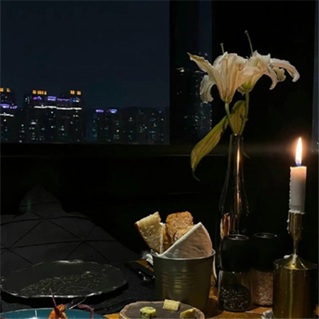 让人感觉很抑郁的图片