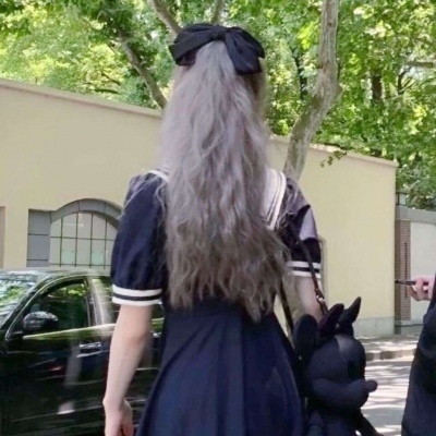 不露脸的宠溺双人情侣微信头像