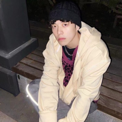 高颜值帅气气质男生微信头像