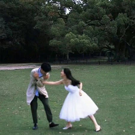 说不出来的浪漫甜蜜感的双人情侣图片