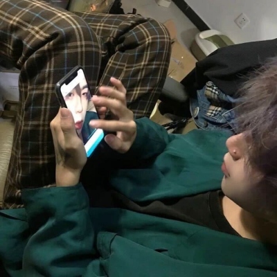 文艺范的真人帅气男生微信头像