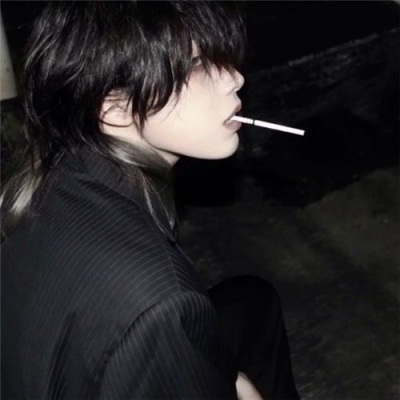 微丧冷酷帅气侧脸男生头像