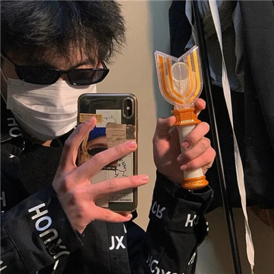 ins风搞怪的男生微信头像