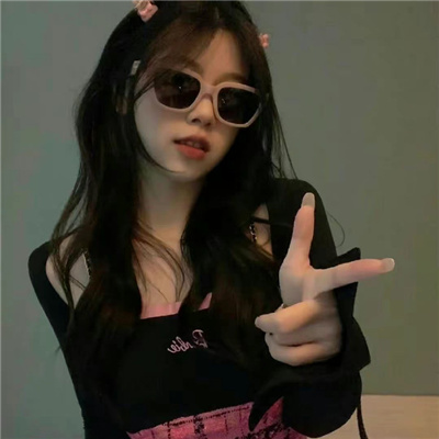 高冷耐看高清女生头像